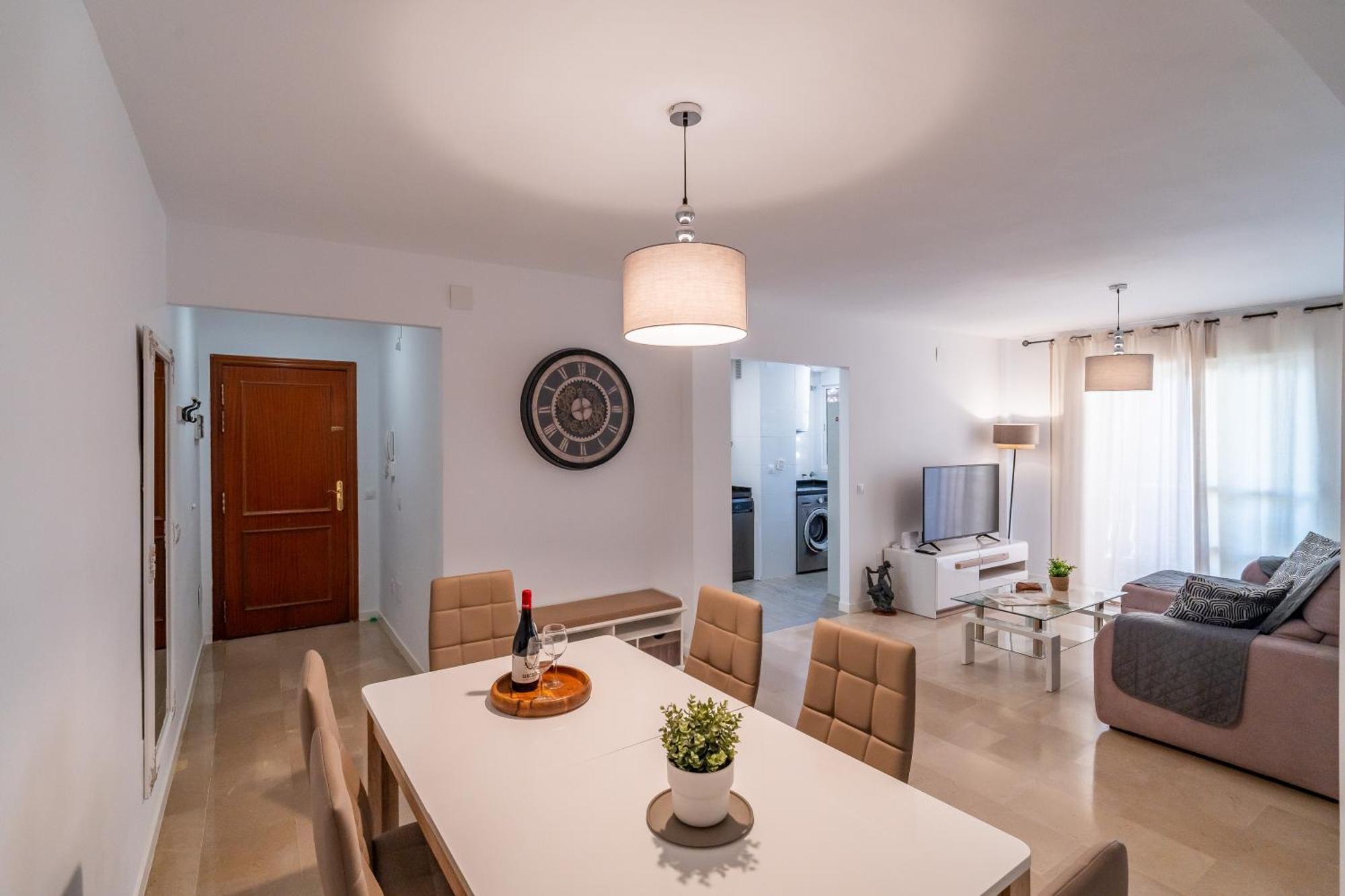 Casa Playa Guadalmar, Beautiful Apartment In Front Of The Sea, Wifi, Ac, Smart Tv, Private Parking Malaga Bagian luar foto